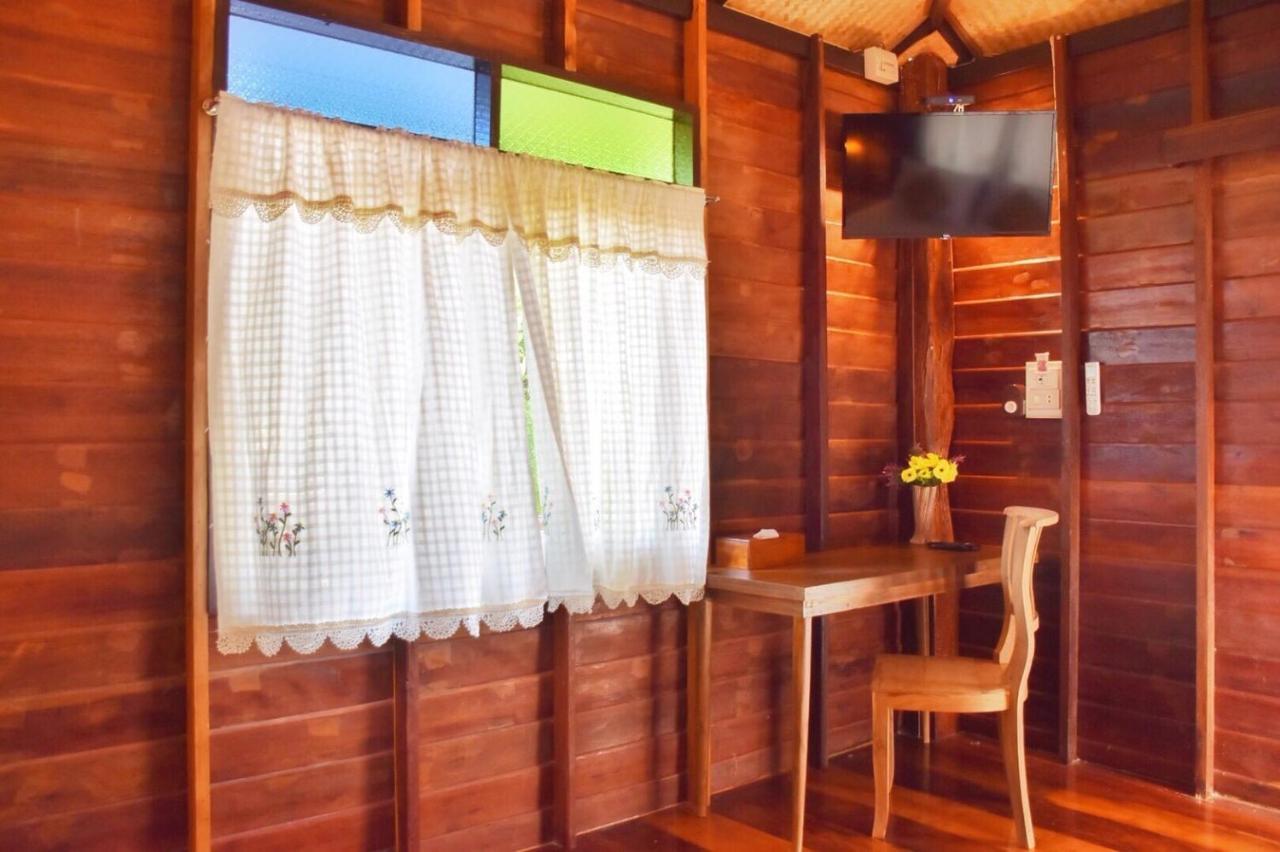 Mango House Hotel Sukhothai Bagian luar foto