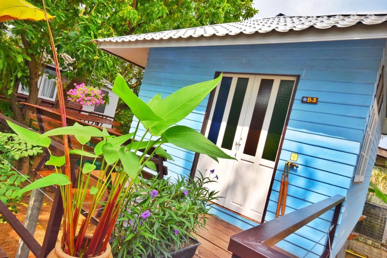 Mango House Hotel Sukhothai Bagian luar foto