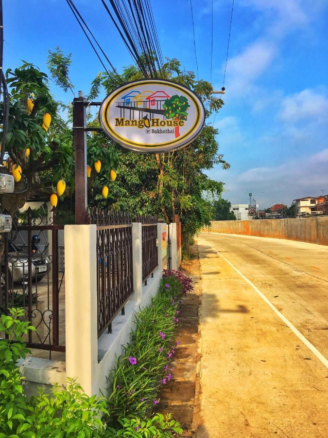 Mango House Hotel Sukhothai Bagian luar foto