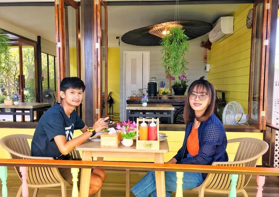 Mango House Hotel Sukhothai Bagian luar foto