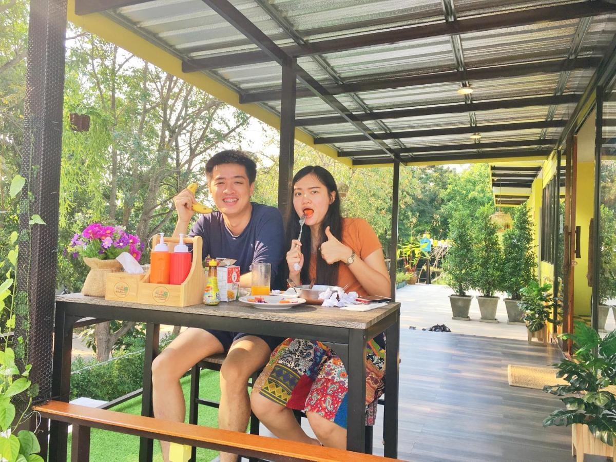 Mango House Hotel Sukhothai Bagian luar foto