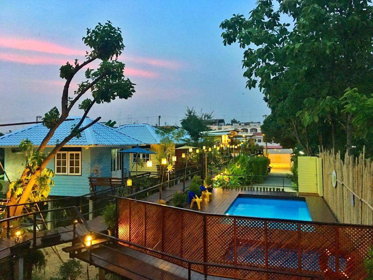 Mango House Hotel Sukhothai Bagian luar foto