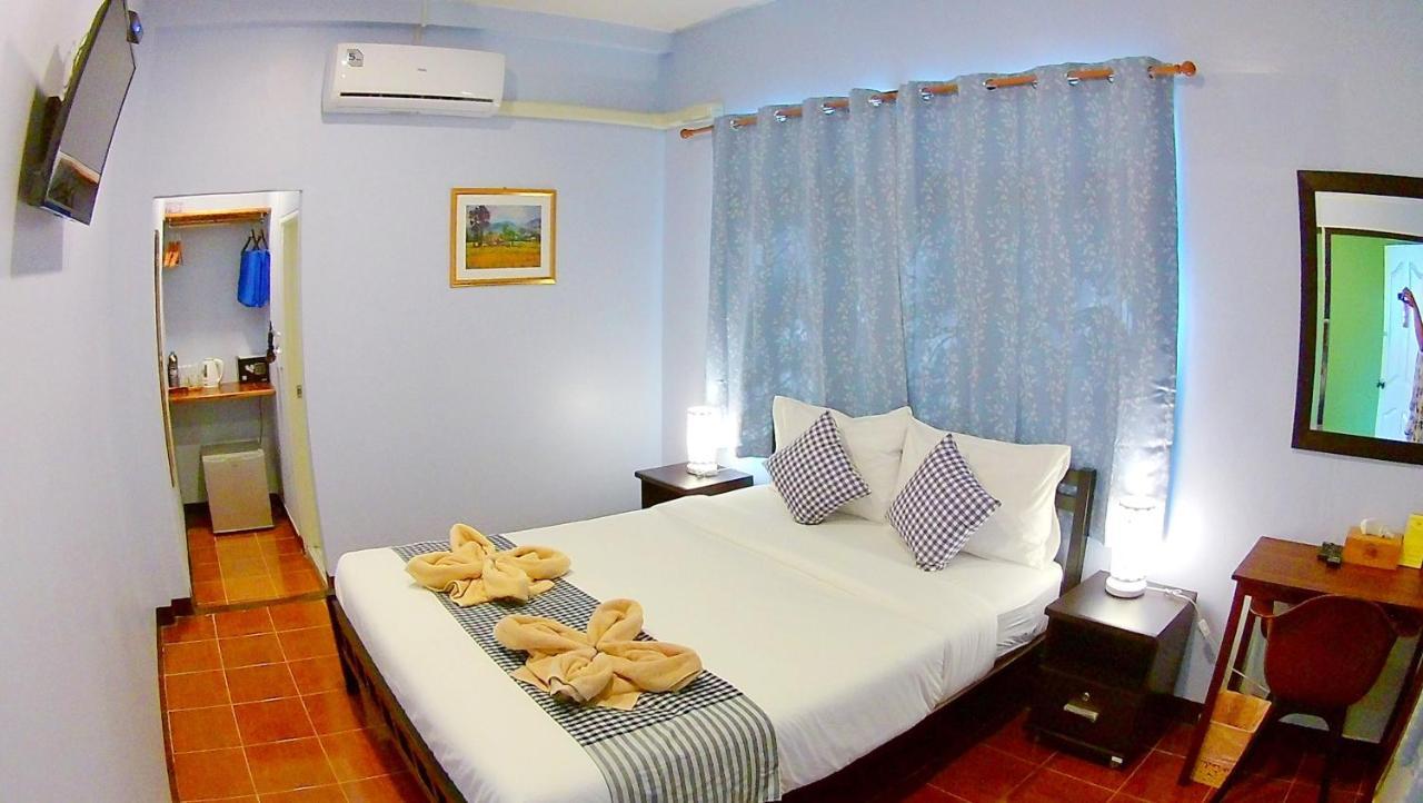 Mango House Hotel Sukhothai Bagian luar foto