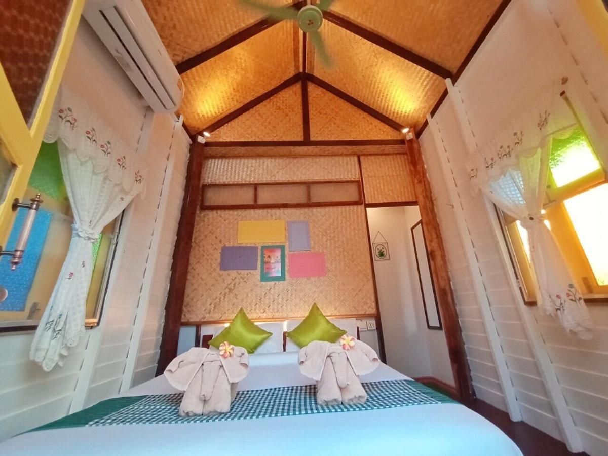 Mango House Hotel Sukhothai Bagian luar foto